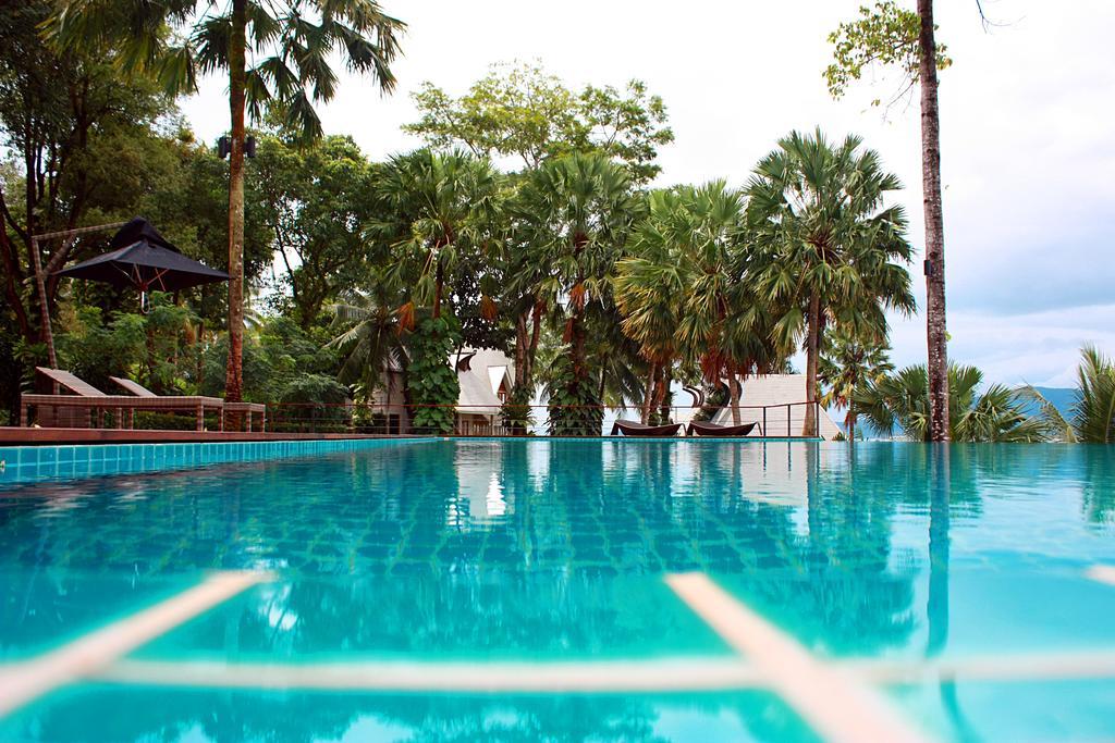 The Blue Sky Resort @ Ranong Buitenkant foto