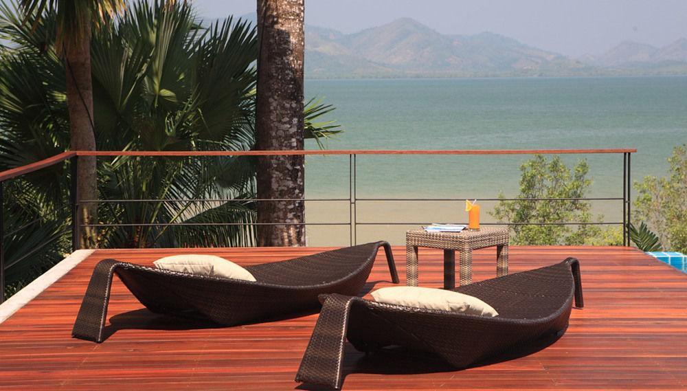 The Blue Sky Resort @ Ranong Buitenkant foto